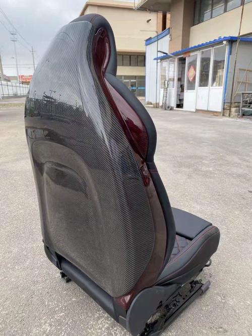 奧迪S4碳纖維座椅背板套件 升級內飾，彰顯運動風范